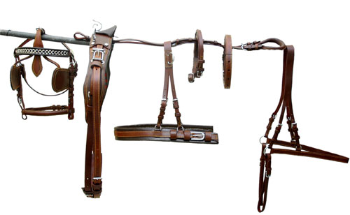 SINGLE DRIVING HARNESS, LONG SADDLE STRAP. LOCK BUCKEL, FULL